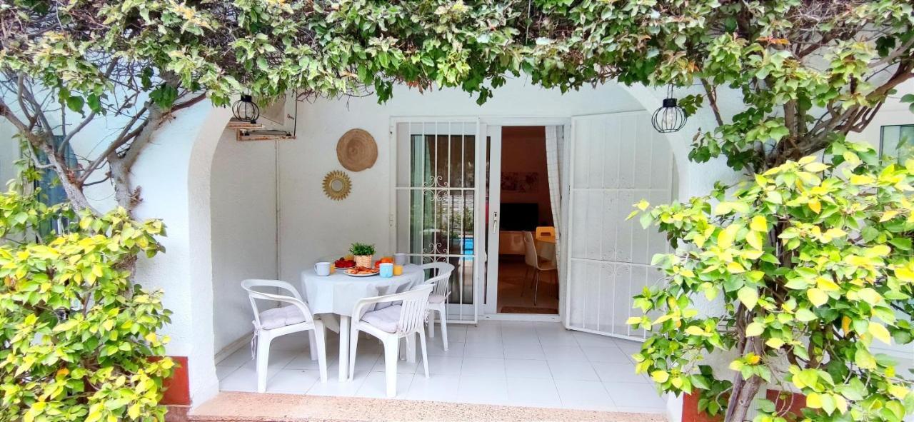 Apartamento Oasis Beach Denia Bagian luar foto